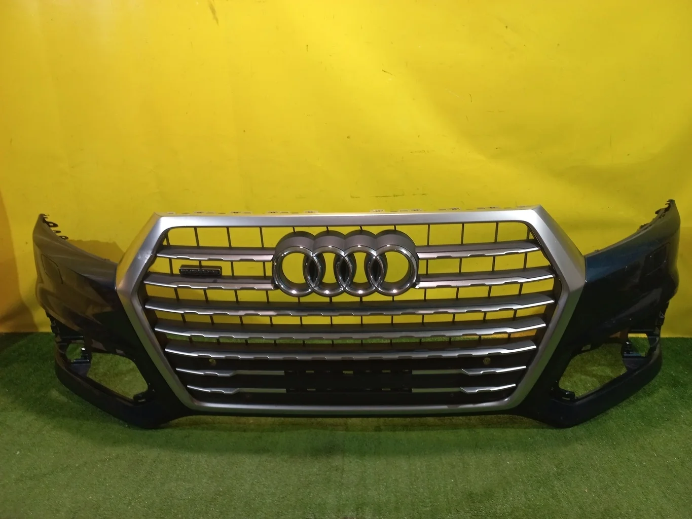 Бампер передний  Audi Q7 (4M) 2015 4M0807437L 34878