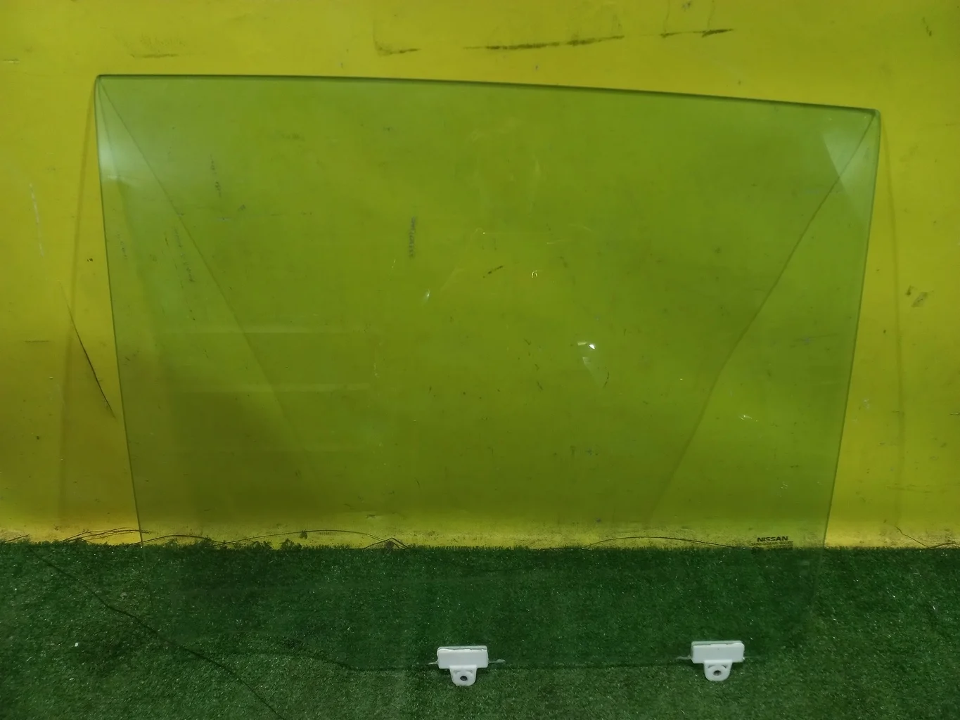 Стекло двери задней левой  Nissan Tiida C11 2007 82301EL000 35021