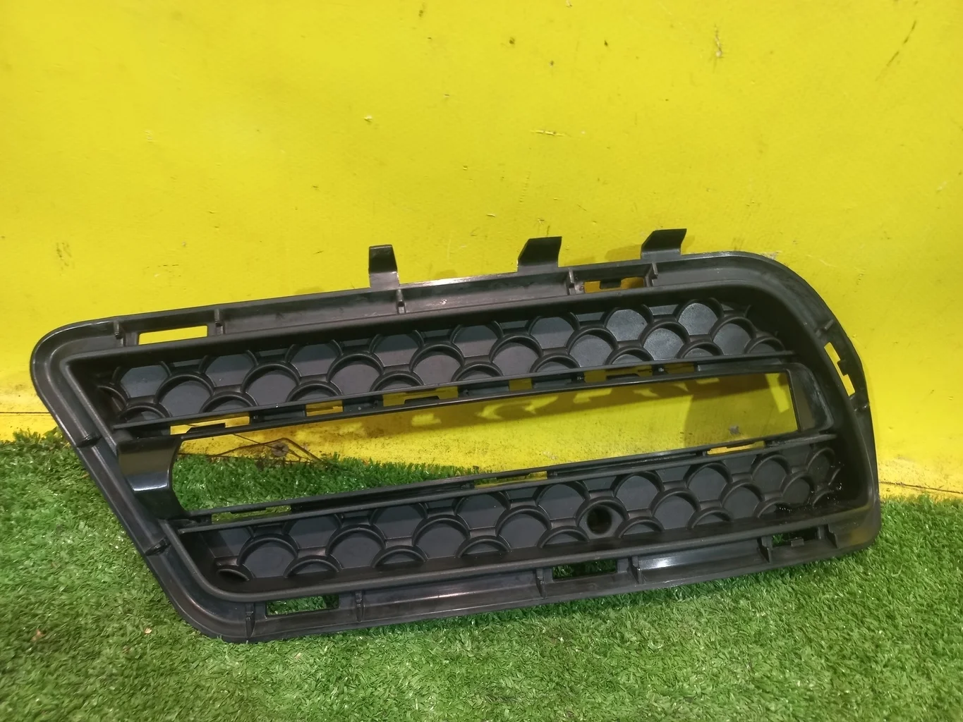 Накладка противотуманной фары  MERСEDES BENZ E-Class (W212) 2009 A2128851753 35031