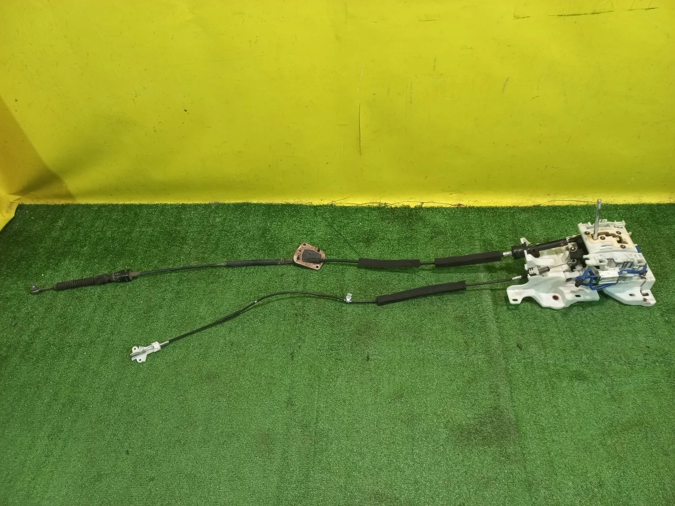 Селектор переключения передач  Mitsubishi Outlander XL (CW) 2007 2400A030 35035