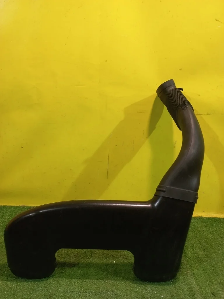 Патрубок воздушного фильтра  BMW X5 F15 2013 13718570289 35295