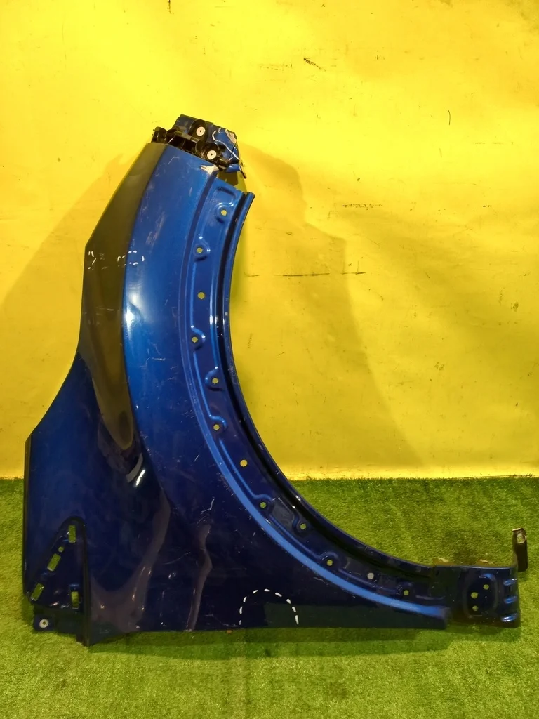 Крыло переднее правое  Renault Kaptur 2016  631000689R 35592