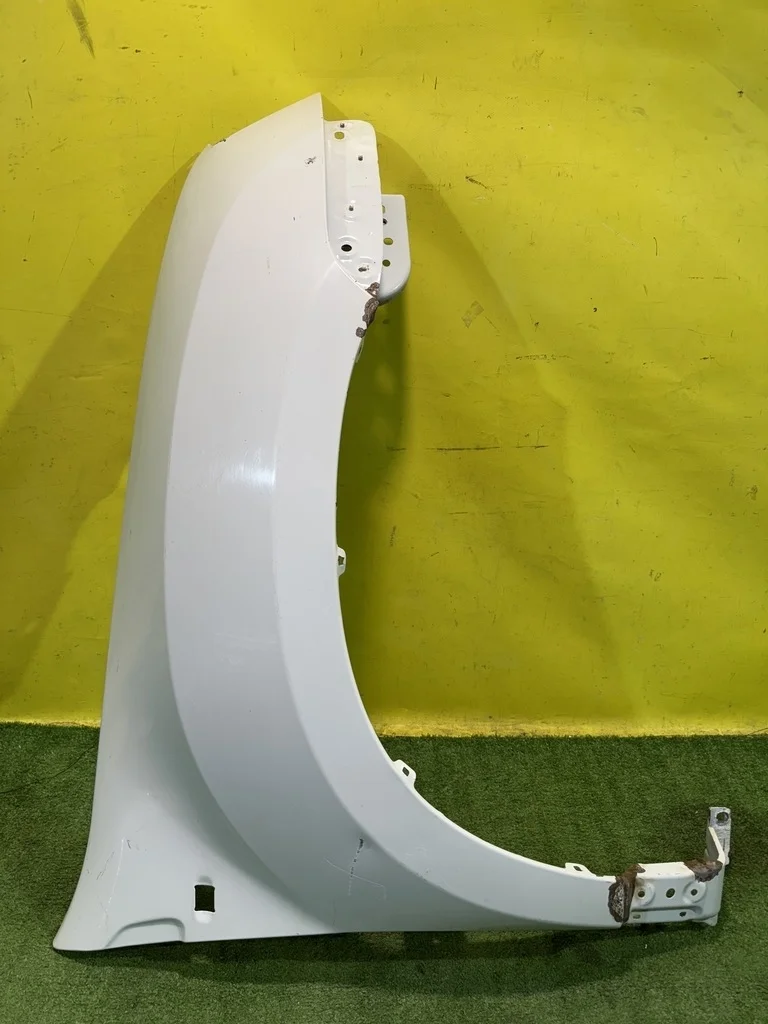 Крыло переднее правое  Renault Duster 2010 631007297R 39974