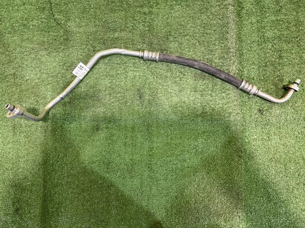 Трубка кондиционера  Lada X-Ray 2015- 924402763R 40001