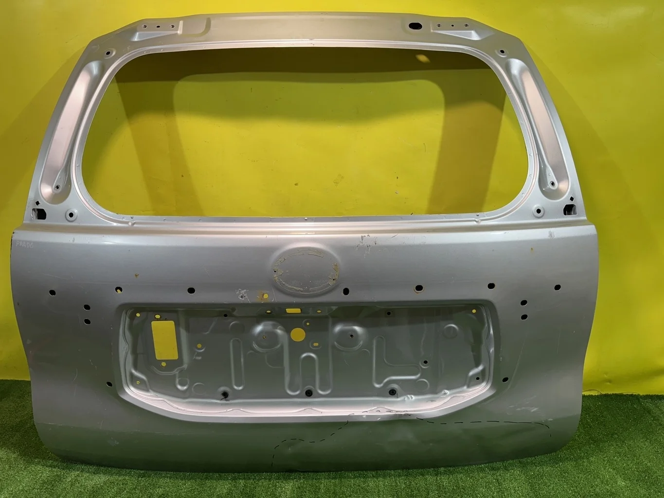 Дверь багажника  Toyota Land Cruiser Prado 150 2013 6700560F90 40305