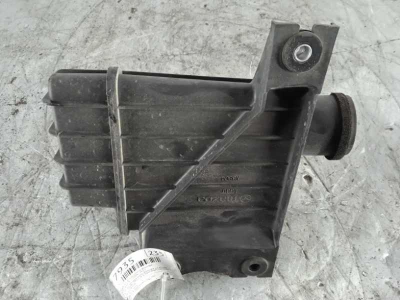 Резонатор воздушного фильтра Mazda CX-7 2006-2012