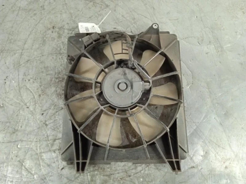 Диффузор вентилятора сборе Honda Civic 8 2006-2008 4D