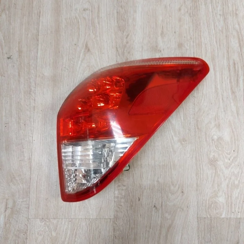 Фонарь Toyota RAV4 2006-2012 30