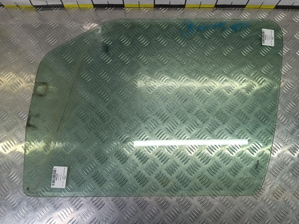 Стекло двери передней правое MERCEDES-BENZ Sprint