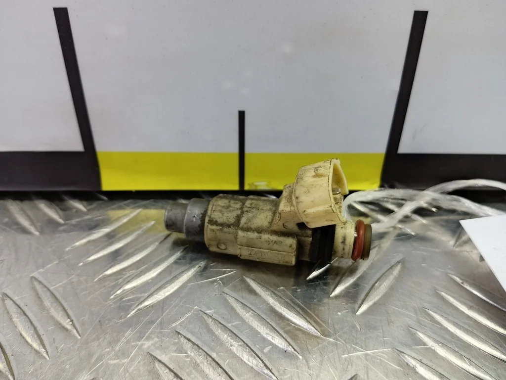 Форсунка топливная MITSUBISHI OUTLANDER I (2002—2