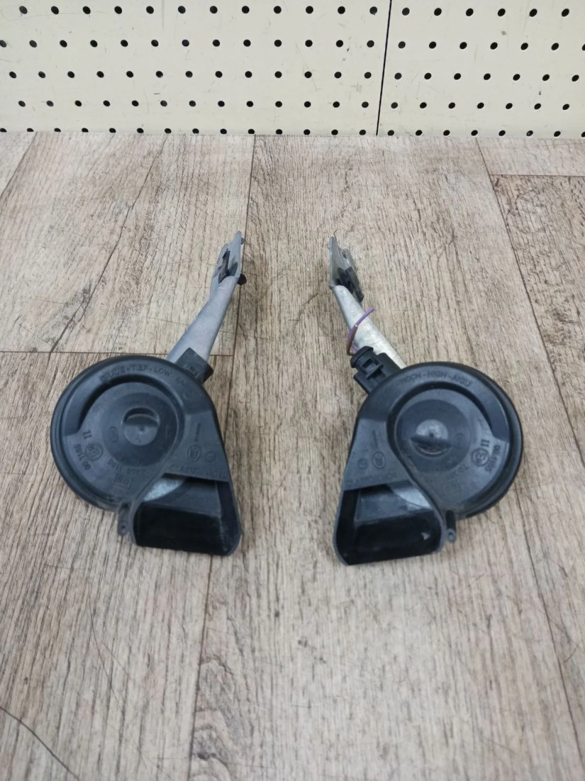 Сигнал звуковой Volkswagen Touareg II (2010—2014) Touareg II (2010—2014) 7P, 7P5, NF