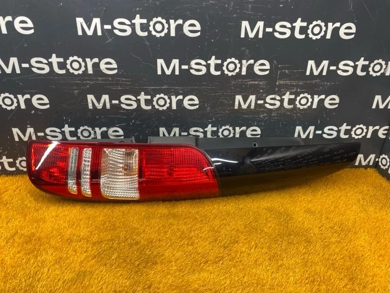 Фонарь задний Mercedes-Benz V-Class 2012 A6398201564 W639 272.978, правый