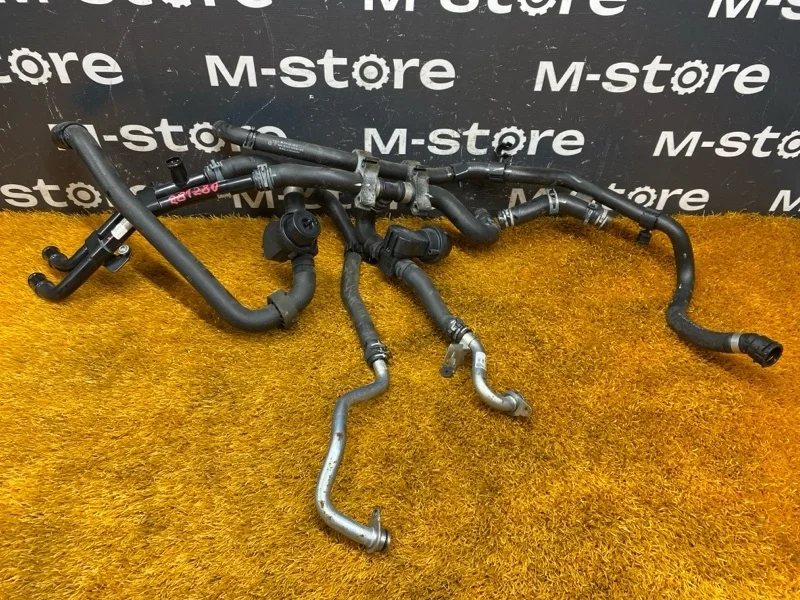 Патрубок системы охлаждения Volkswagen Touareg 2011 7P6121156E 7P CGRA