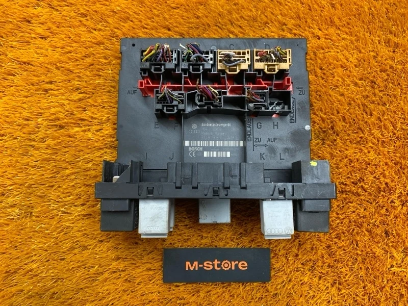 Блок управления бортовой сети Volkswagen Passat Cc 2008 3C8937049E B6/358 BWS