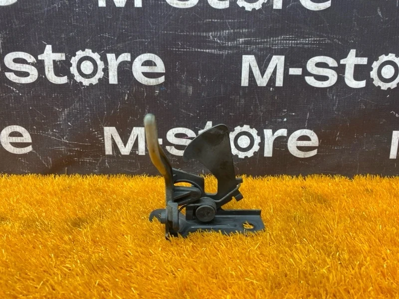 Замок капота Bmw 7-Series 2002 8240605 E66/E65 N62B44A.