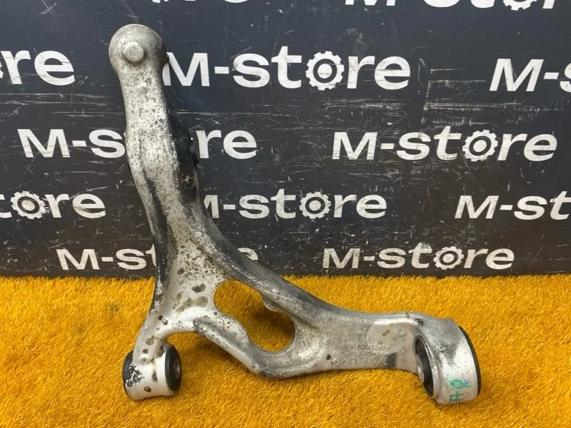 Рычаг подвески нижний Volkswagen Touareg 2011 7P0407152E 7P CGRA, передний правый