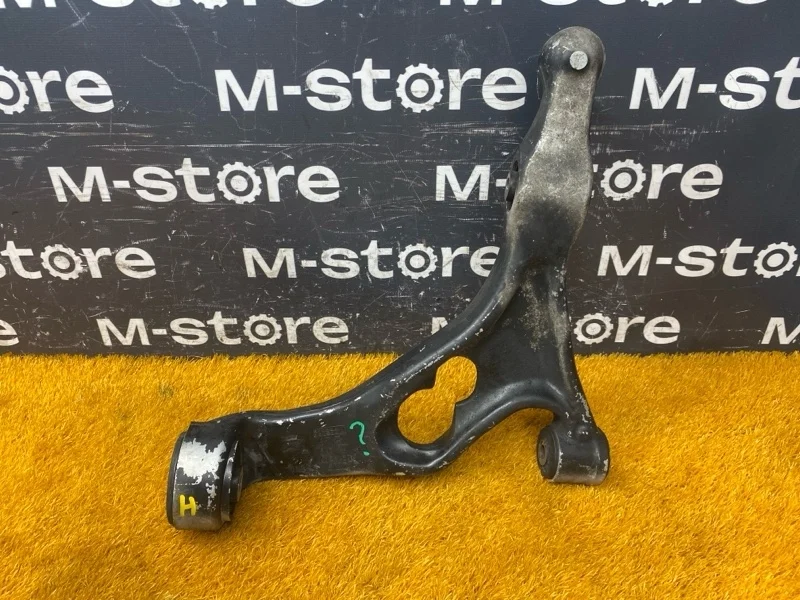 Рычаг подвески нижний Audi Q7 2008 7L8407151K 4L BAR, передний левый