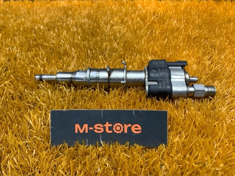 Форсунка топливная Bmw 7-Series 2009 13537585261 F02 N63B44A