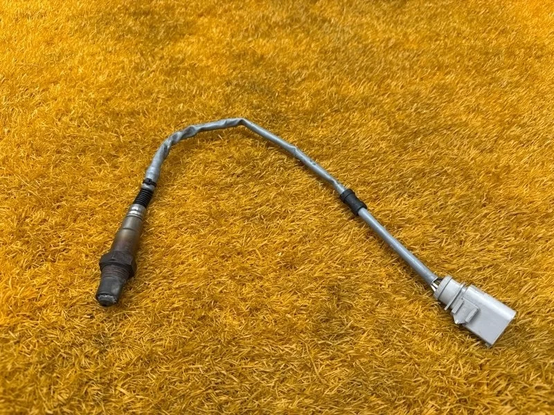 Датчик кислорода Audi Q5 2013 8K0906262 8R CNCD