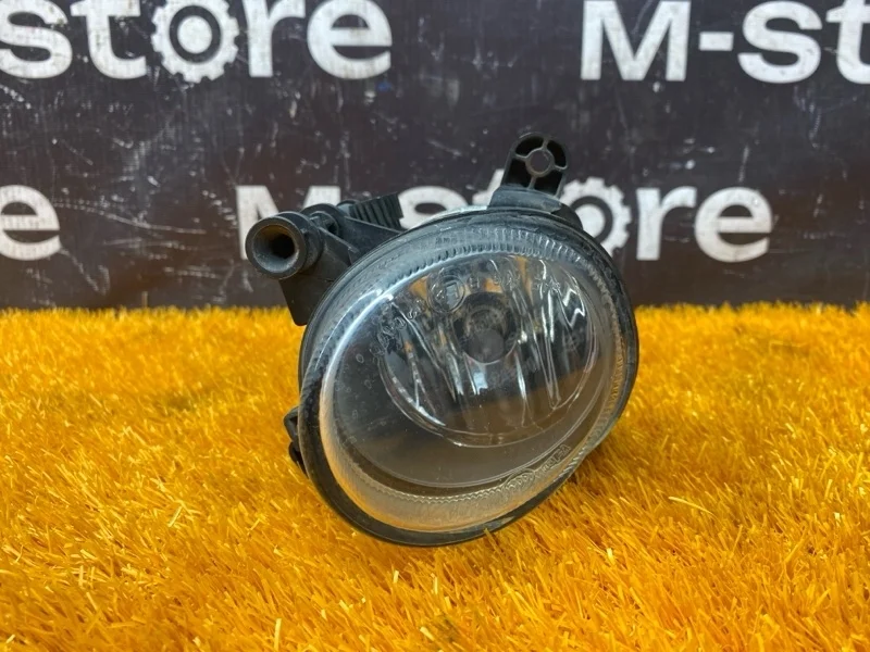 Фара противотуманная Volkswagen Passat Cc 2008 8T0941700 B6/358 BWS, правая