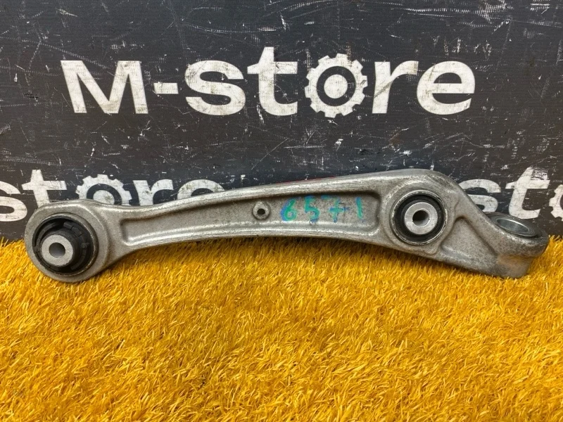 Рычаг подвески нижний Audi Q5 2013 8K0407155C 8R CNCD, передний левый