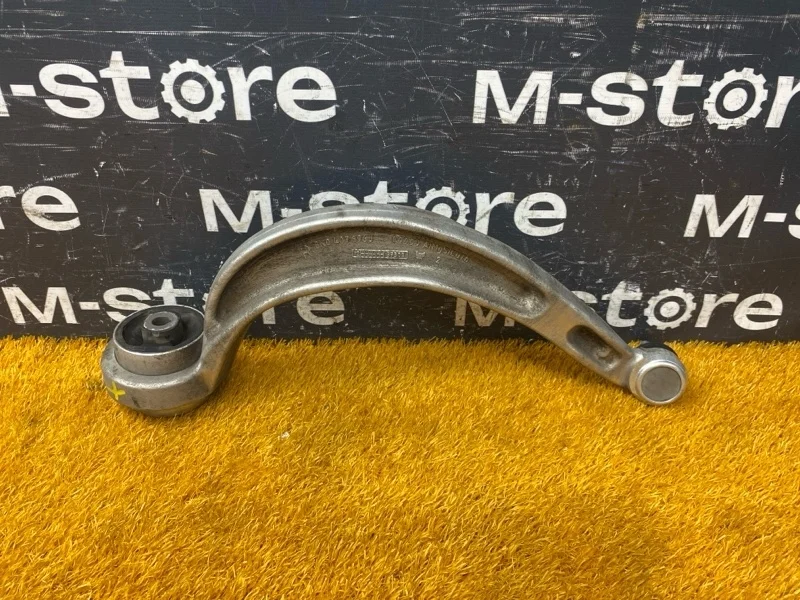 Рычаг подвески нижний Audi A4 2012 8K0407696J B8/8K CDNB, передний правый