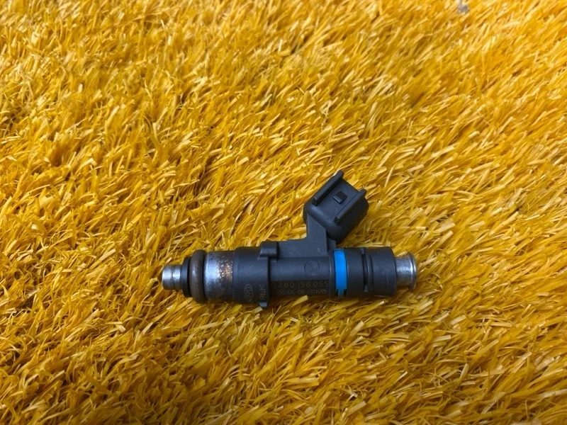 Форсунка топливная Land Rover Discovery 2005 4480012 L319 406PN