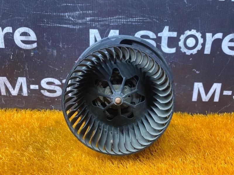 Мотор печки Volkswagen Tiguan 2011 1K2820015G 5N CCZ