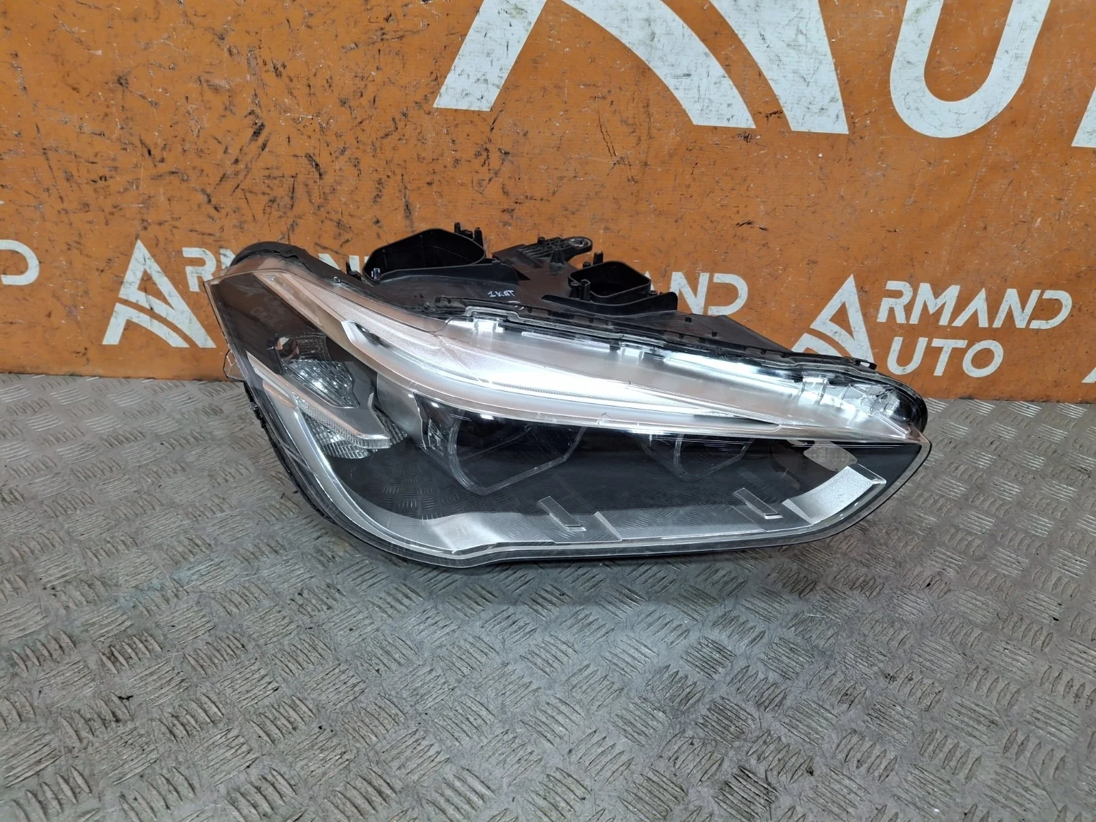 Фара BMW X1 2015-2019 F48