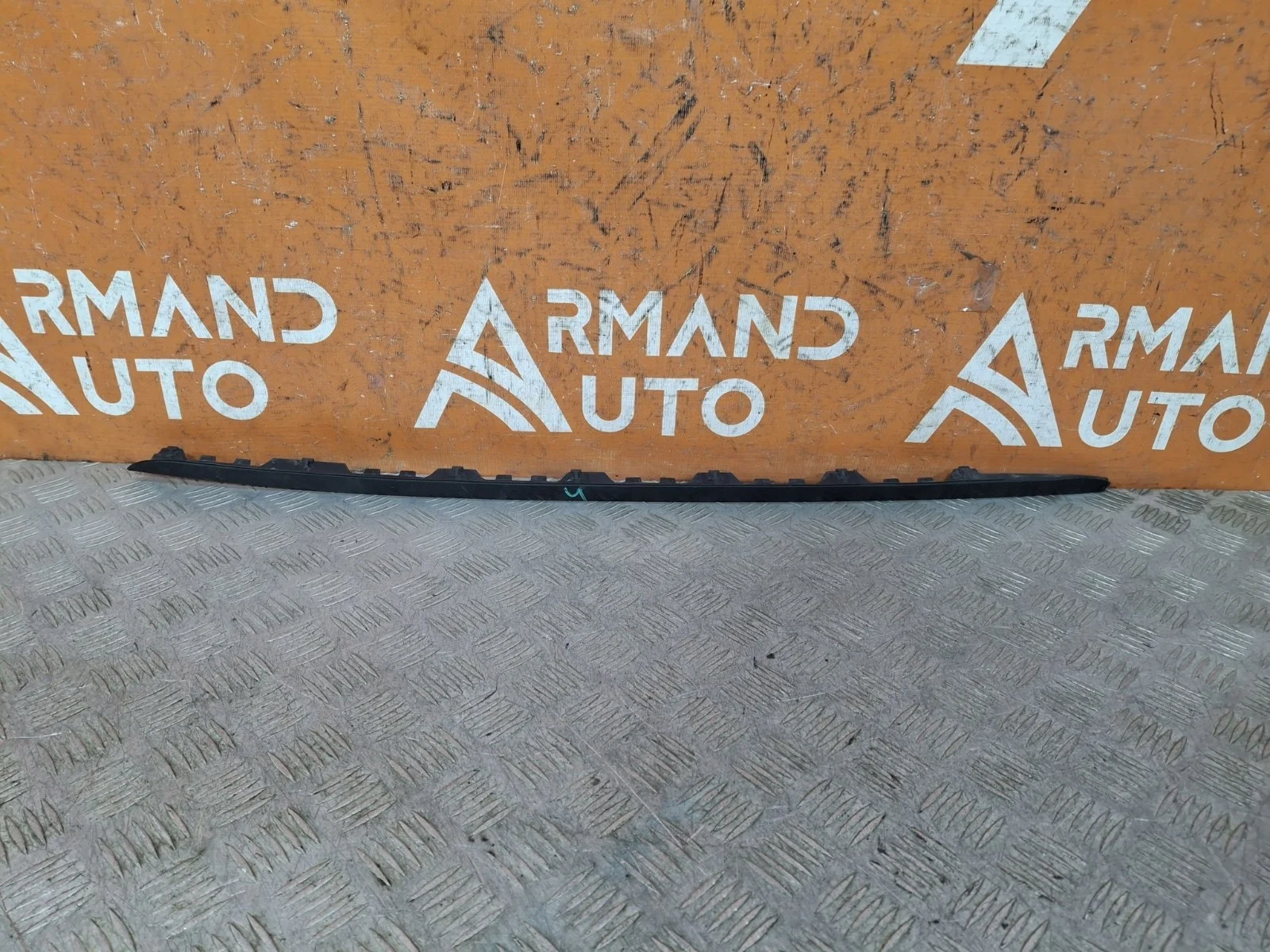 Молдинг лобового стекла BMW X6 2014-2019 F16