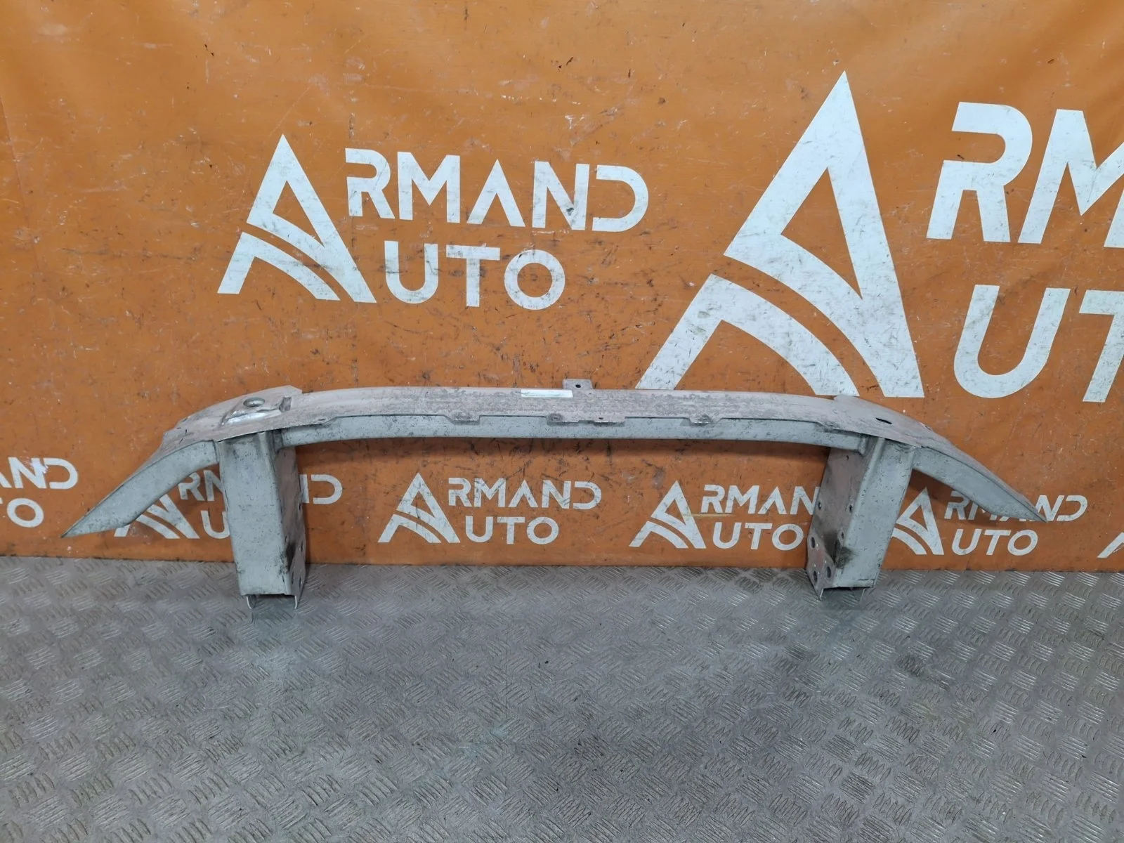 Усилитель бампера BMW 6 series 2017-нв G32