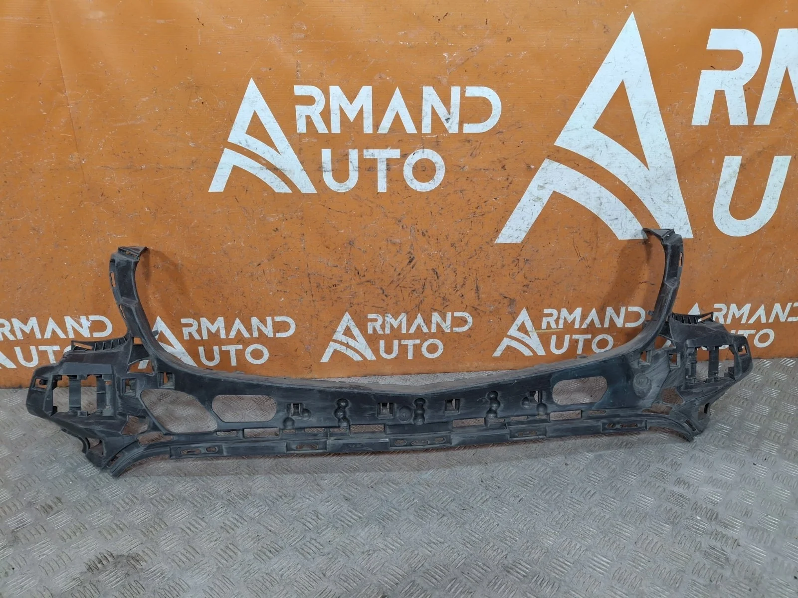 Кронштейн бампера Mercedes GLC-Class 2015-нв X253