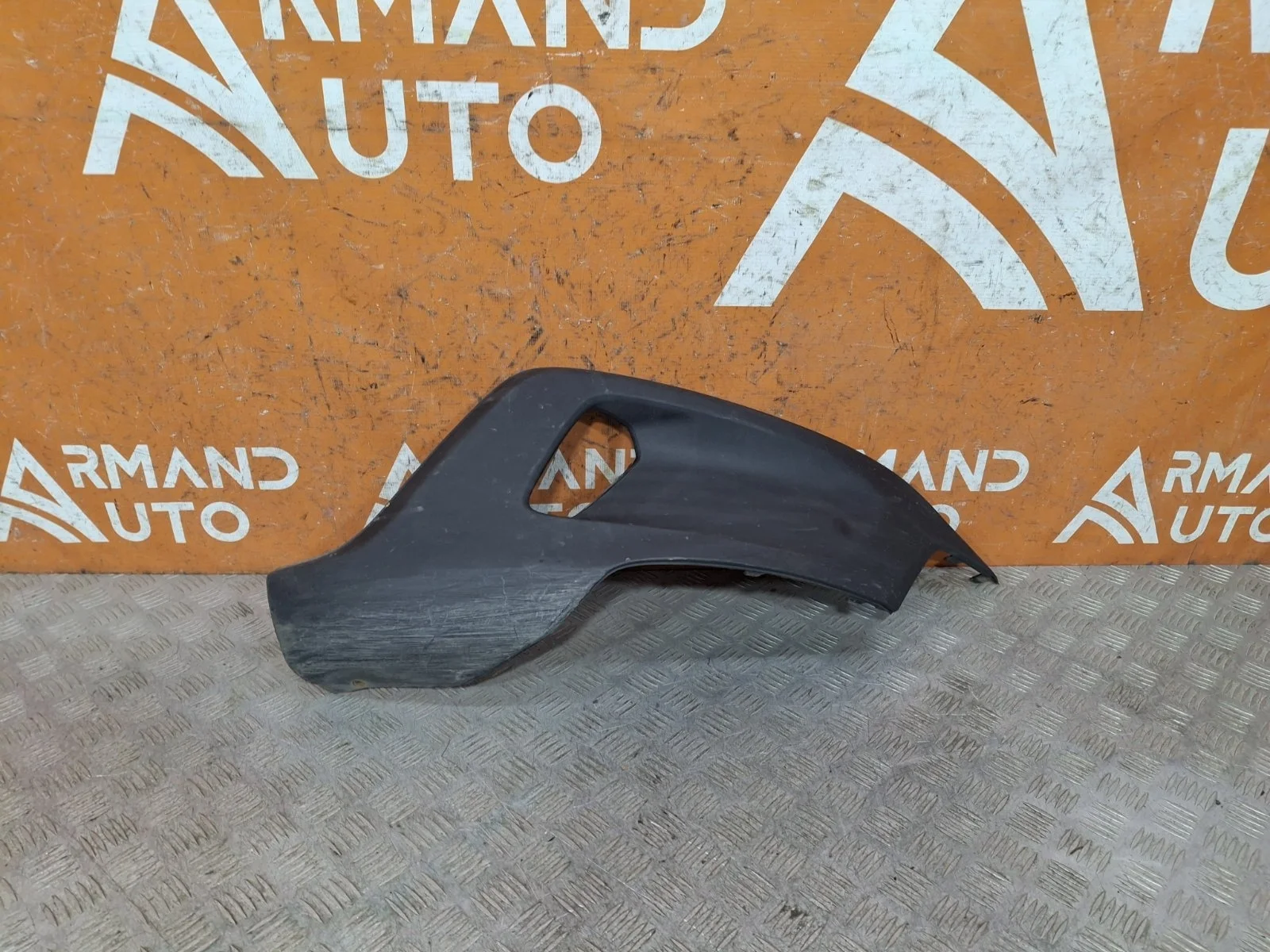 Окантовка птф Volvo V40 Cross Country 2012-2019