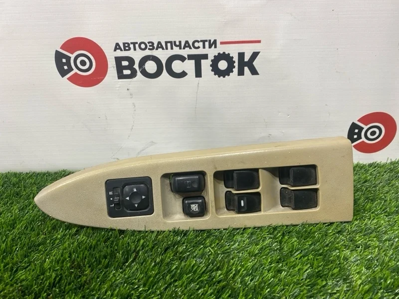 Блок управления стеклоподъемниками Mitsubishi Galant MR587943 DJ 4G69, передний левый