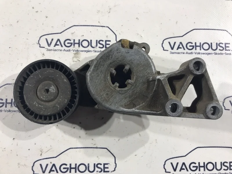 Натяжитель ремня Volkswagen Golf MK4 1.6 2002