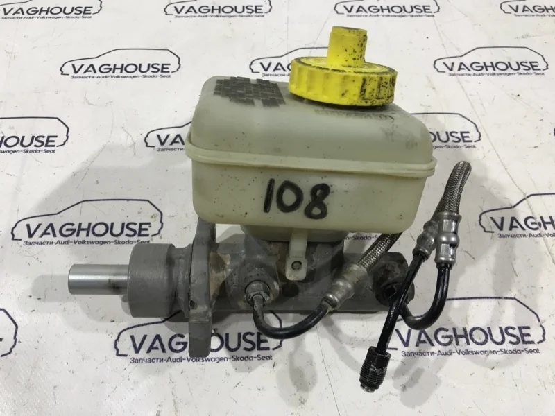 Главный тормозной цилиндр Volkswagen Golf MK4 1.6
