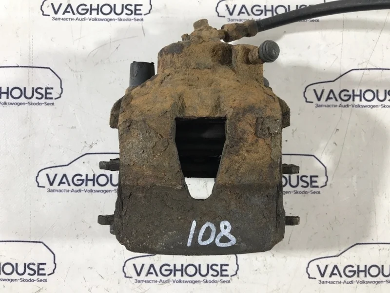 Суппорт передний левый Volkswagen Golf MK4 1.6 AKL