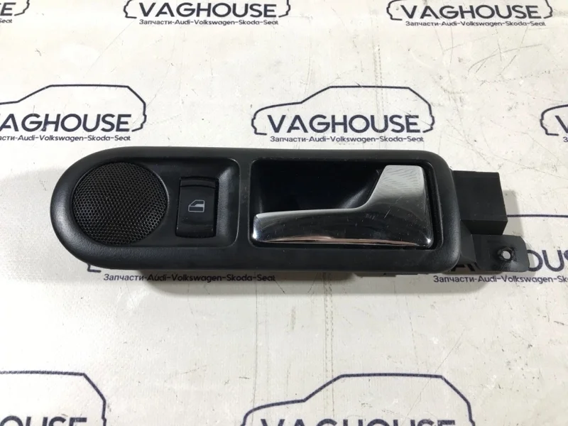 Ручка двери внутренняя задняя правая Volkswagen