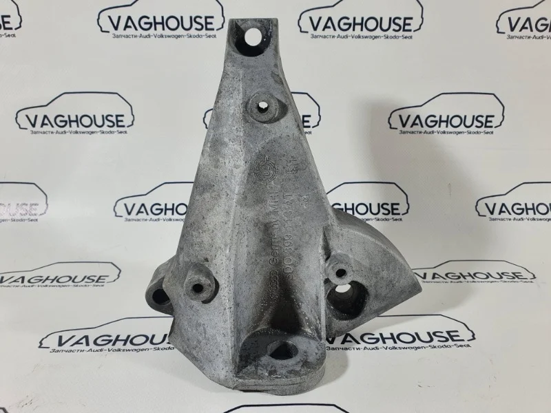 Кронштейн кпп левый Volkswagen Passat B5 3B3 2.0