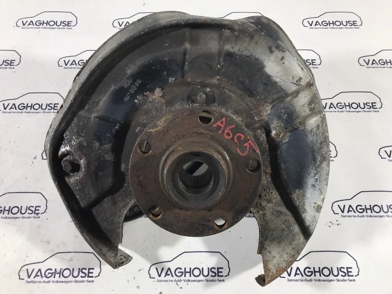 Кулак поворотный задний правый Audi A6 С5 2002