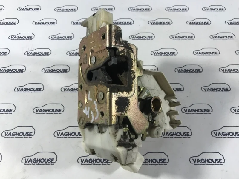 Замок двери задний левый Ford Focus MK 1 2003