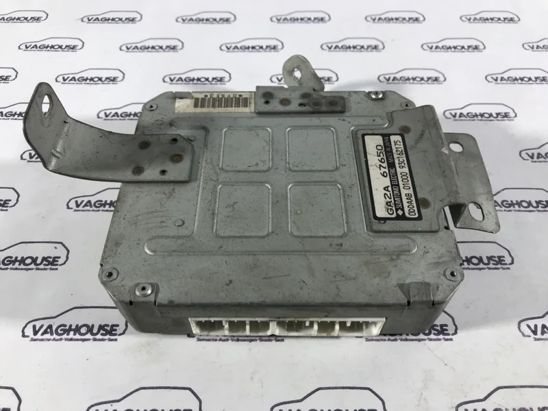 Блок управления abs Mazda 626 1996