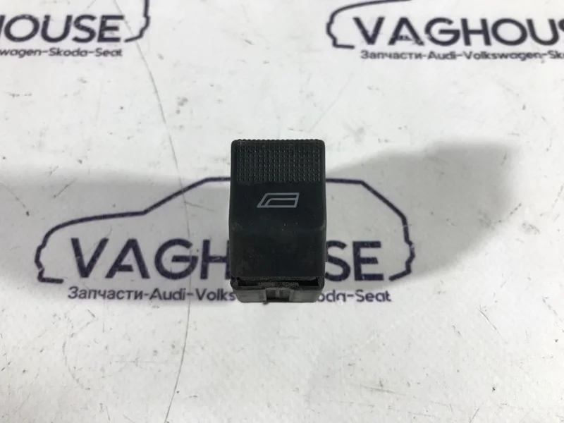 Кнопка стеклоподъемника задняя Audi A6 C5 4B 2.0
