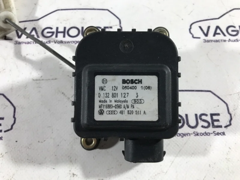 Моторчик заслонки печки Volkswagen Passat B5 3B2