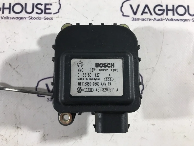 Моторчик заслонки печки Volkswagen Passat B5 3B2