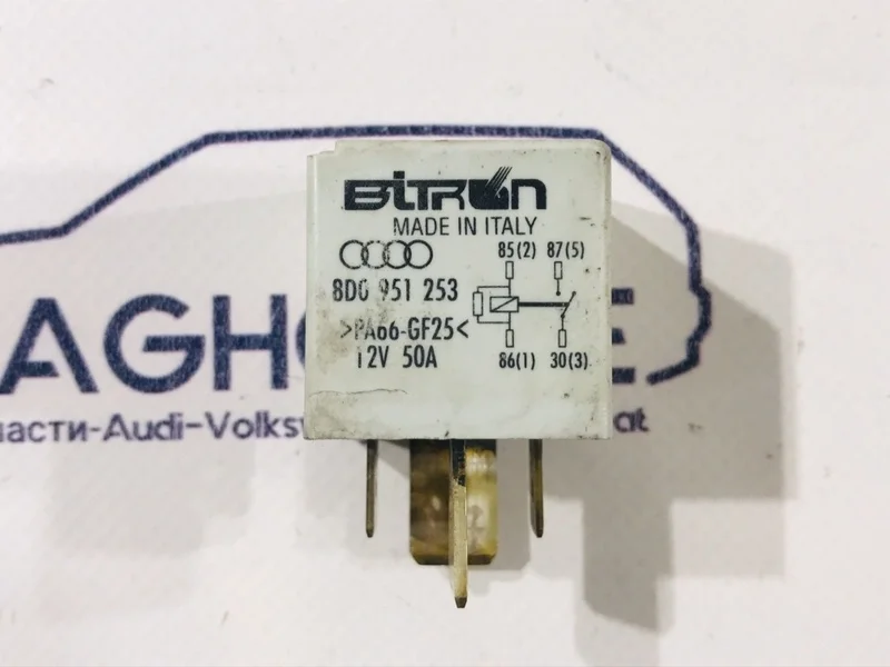 Реле Volkswagen Passat B5+ 2004