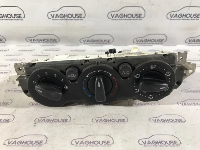Блок управления печки Ford Focus MK 2 HWDA 1.6 1.6