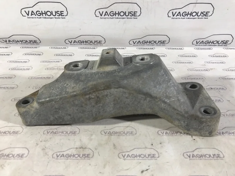 Кронштейн кпп Volkswagen Passat B6 3С 2.0 BVY 2007