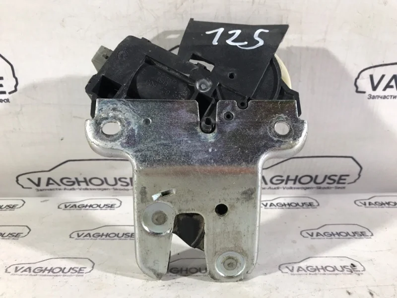 Замок багажника Volkswagen Passat B6 3С 2.0 BVY