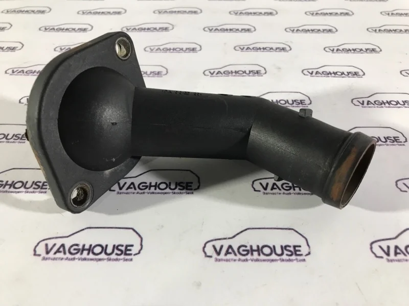 Флянец охлаждения Volkswagen Jetta 2.0 AVH 2002